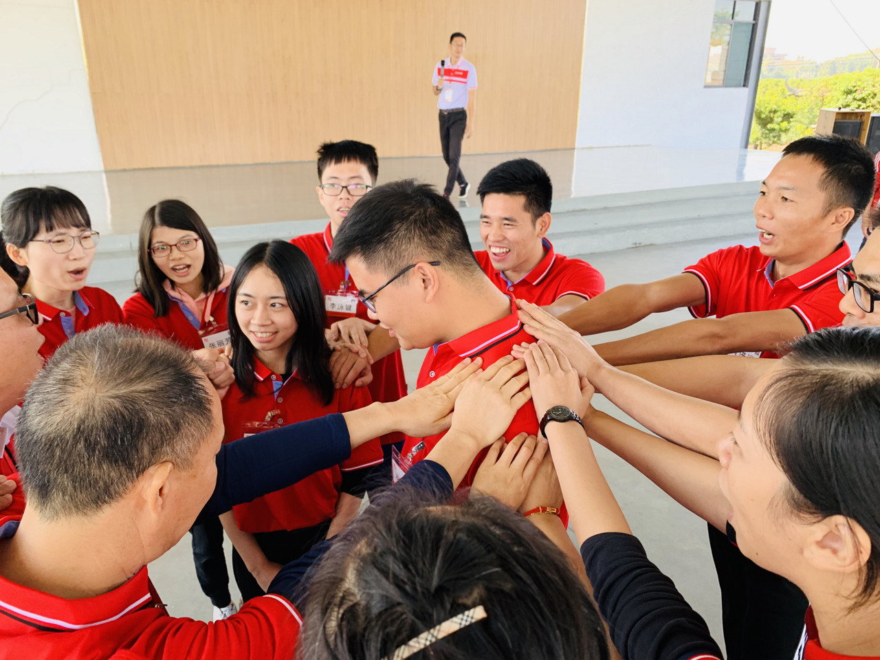图片2:破冰热身.jpg