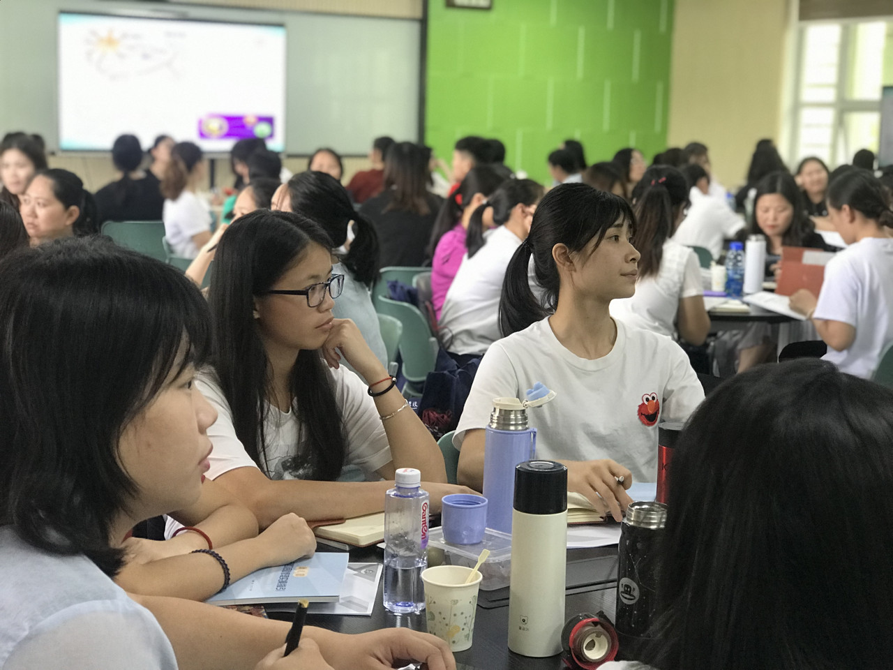 06专注认真的学员1.jpg